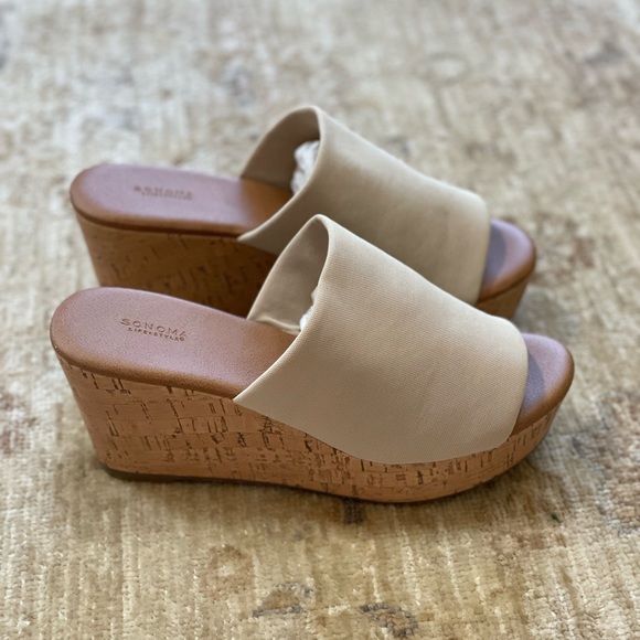 NWOB - Sonoma Lifestyle Cork Platform Slide Wedges in Beige, Size 6. - Picture 3 of 15